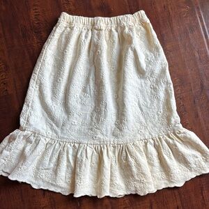 Zara girls Cream Skirt with Ruffle Hem size 4-5yr
